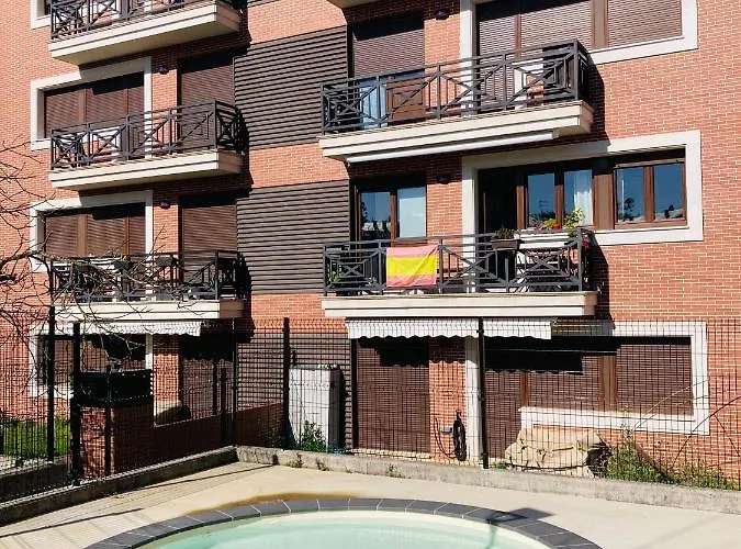 Apartment Con Jardin En Badames