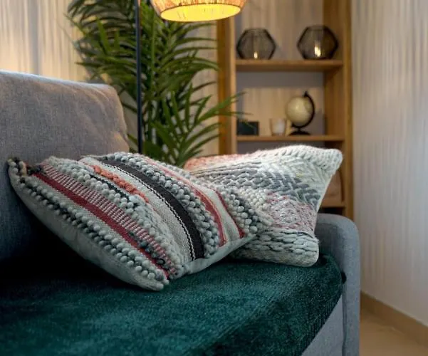 Con Jardin En Apartment *